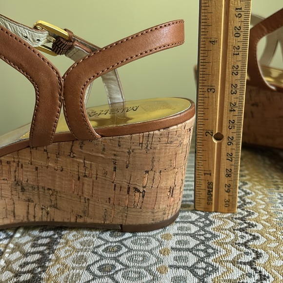 NWOT Michael Kors Brown Persia Cork Wedge Sandals with Gold Grommets - Picture 12 of 12